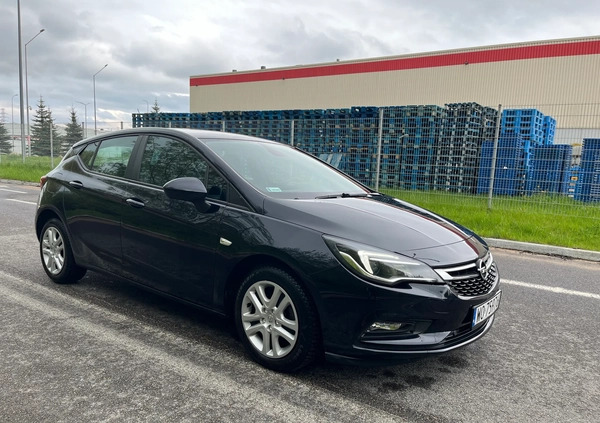 Opel Astra cena 54200 przebieg: 75343, rok produkcji 2018 z Białystok małe 254